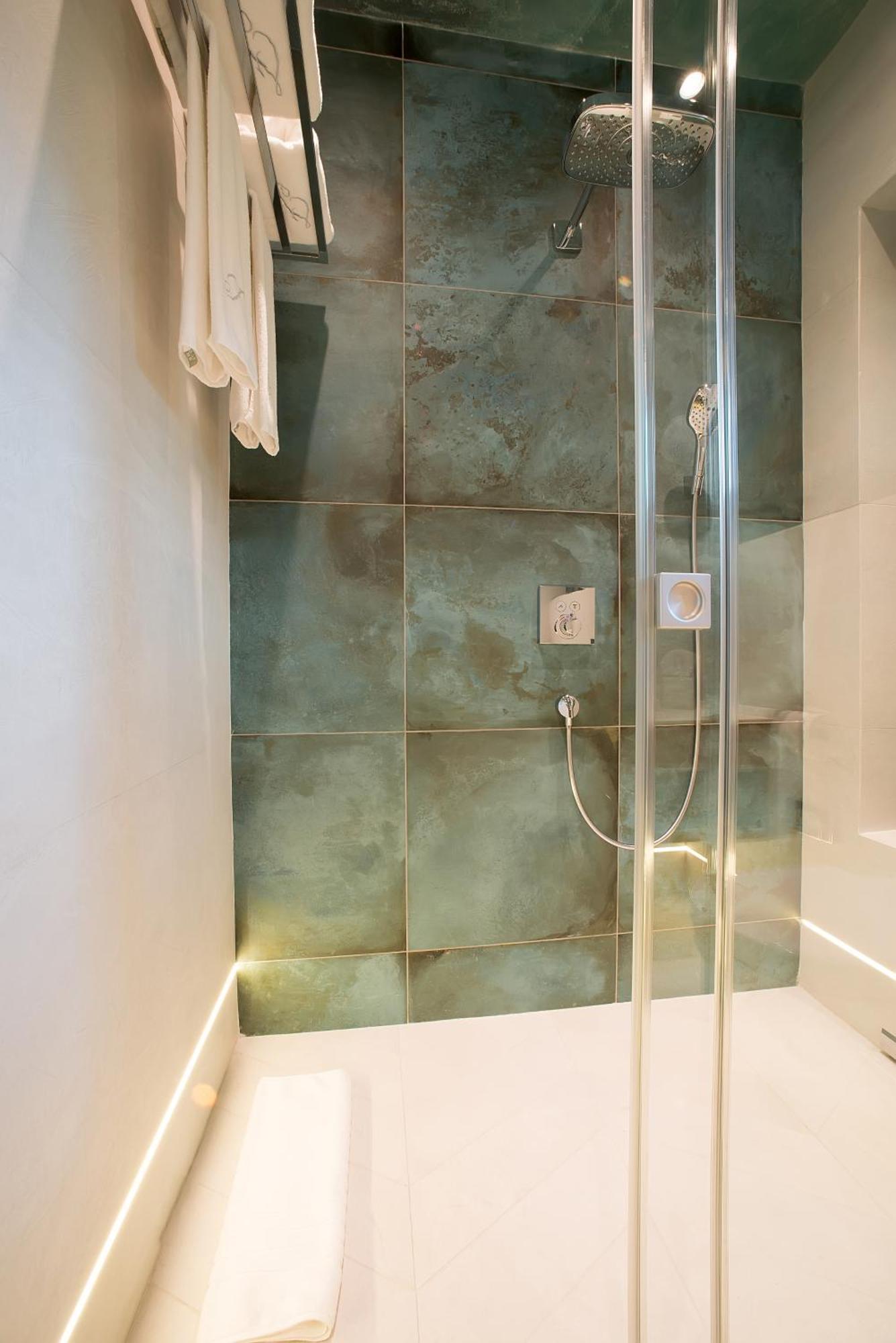 Hotel Forza Terra Kotor Bilik gambar